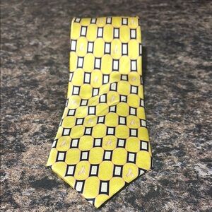 Breast Cancer Awareness Yellow Geometric Men's Tie